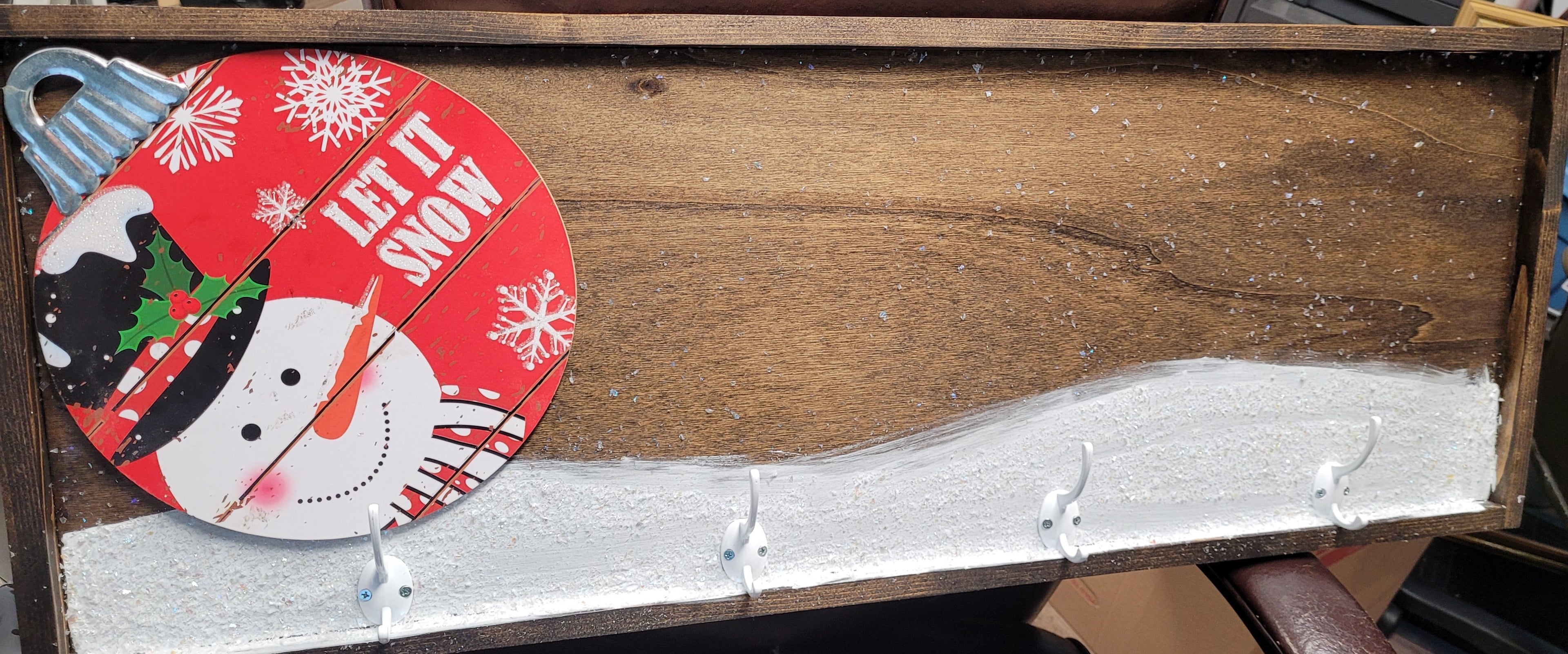 Stocking hanger Let it snow